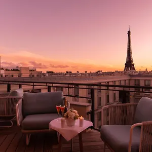 5* מלון L'hotel Du Collectionneur