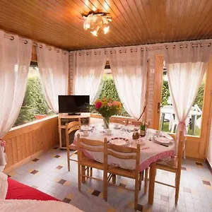 https://le-petit-chalet.hotels-rhonealpes.com